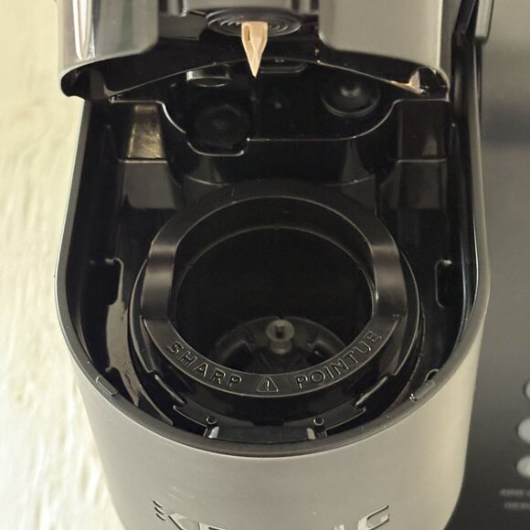 Keurig K-Express Essentials K25 Single Serve K-Cup Pod Coffee Maker CLEAN TESTED - Picture 9 of 16